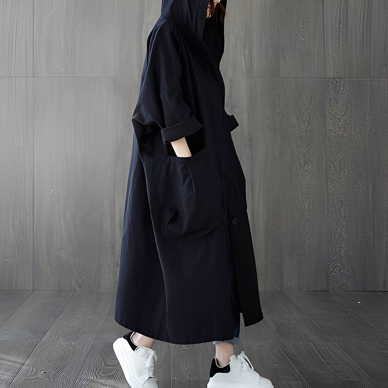 Stylish women's trench coat with practical pockets