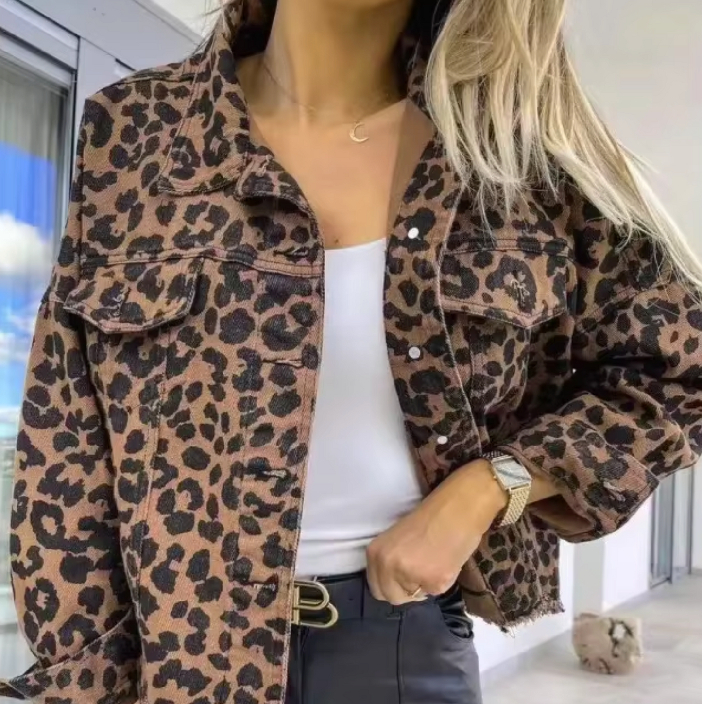 Trendige Jeansjacke Leopardenlook Damen - IdealeKleiden