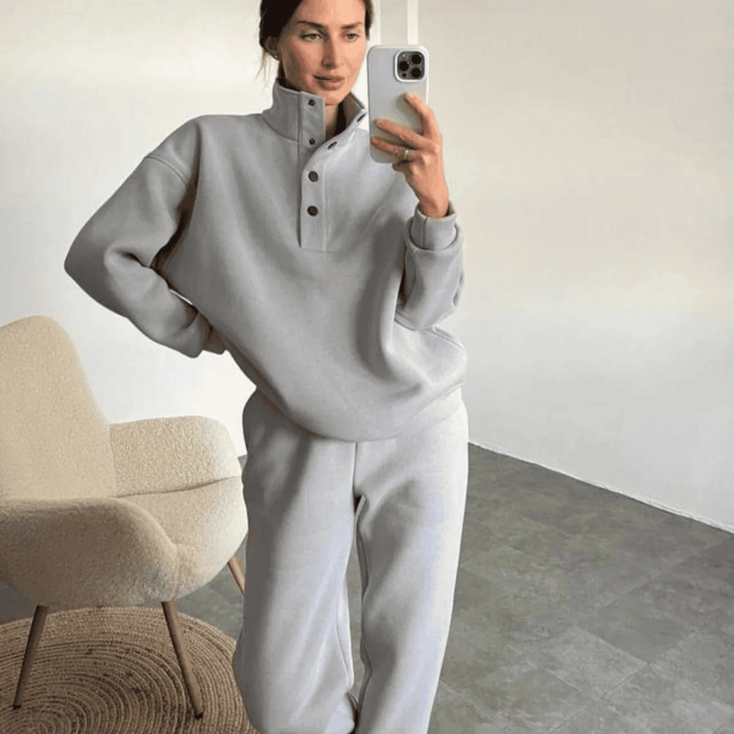 Sporty women's training jacket with stand-up collar