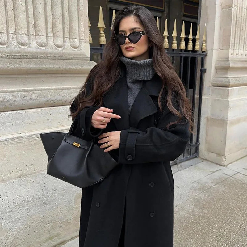 Elegant maxi coat with belt and stand-up collar