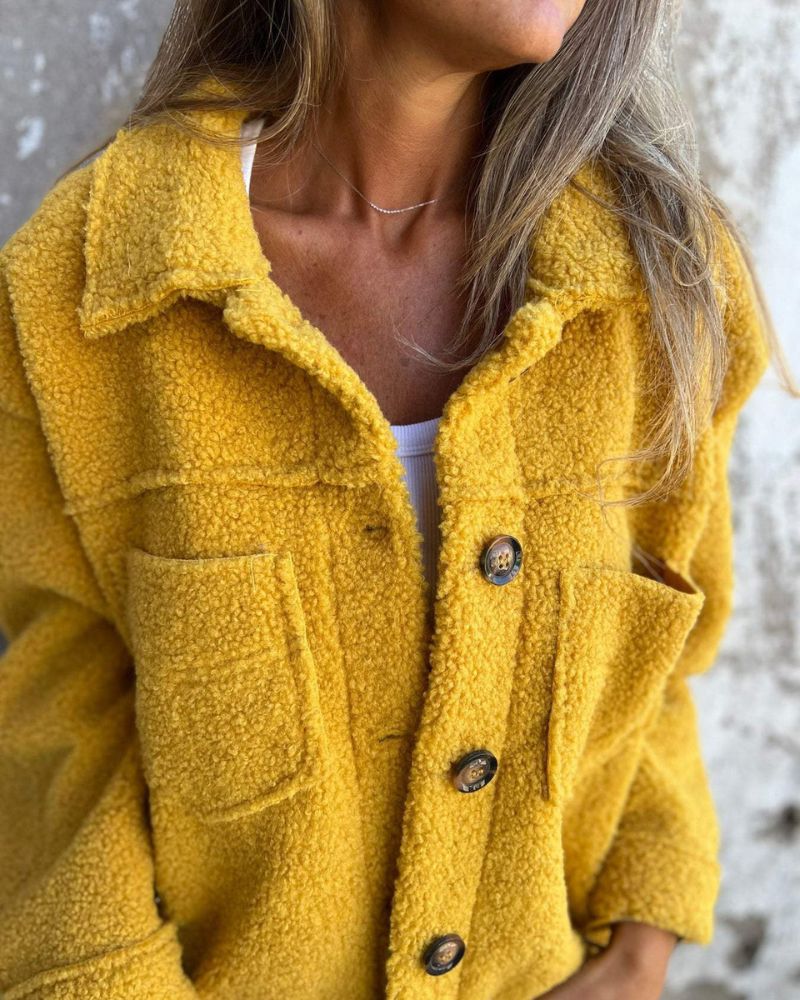 Elegant Women's Wool Coat Lapel Model