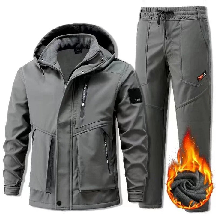 Men's Outdoor Set Functional & Robust