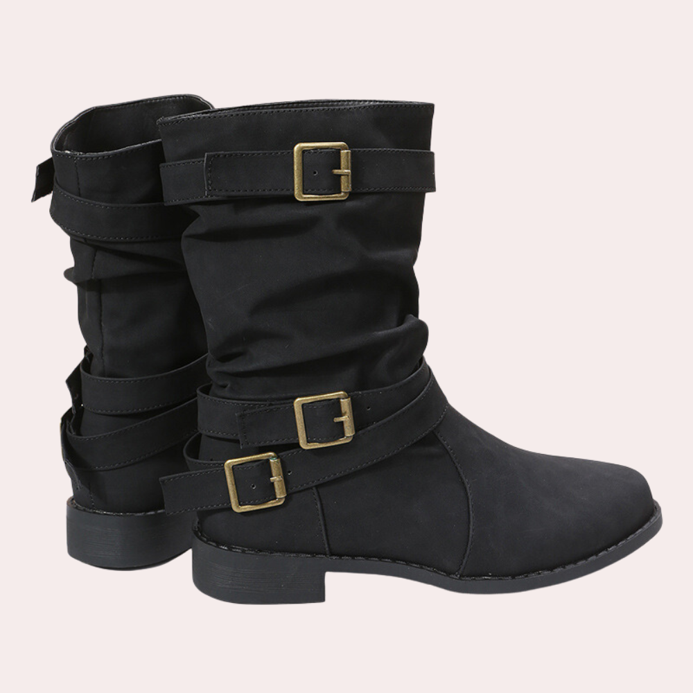 Elegant women's boots with style