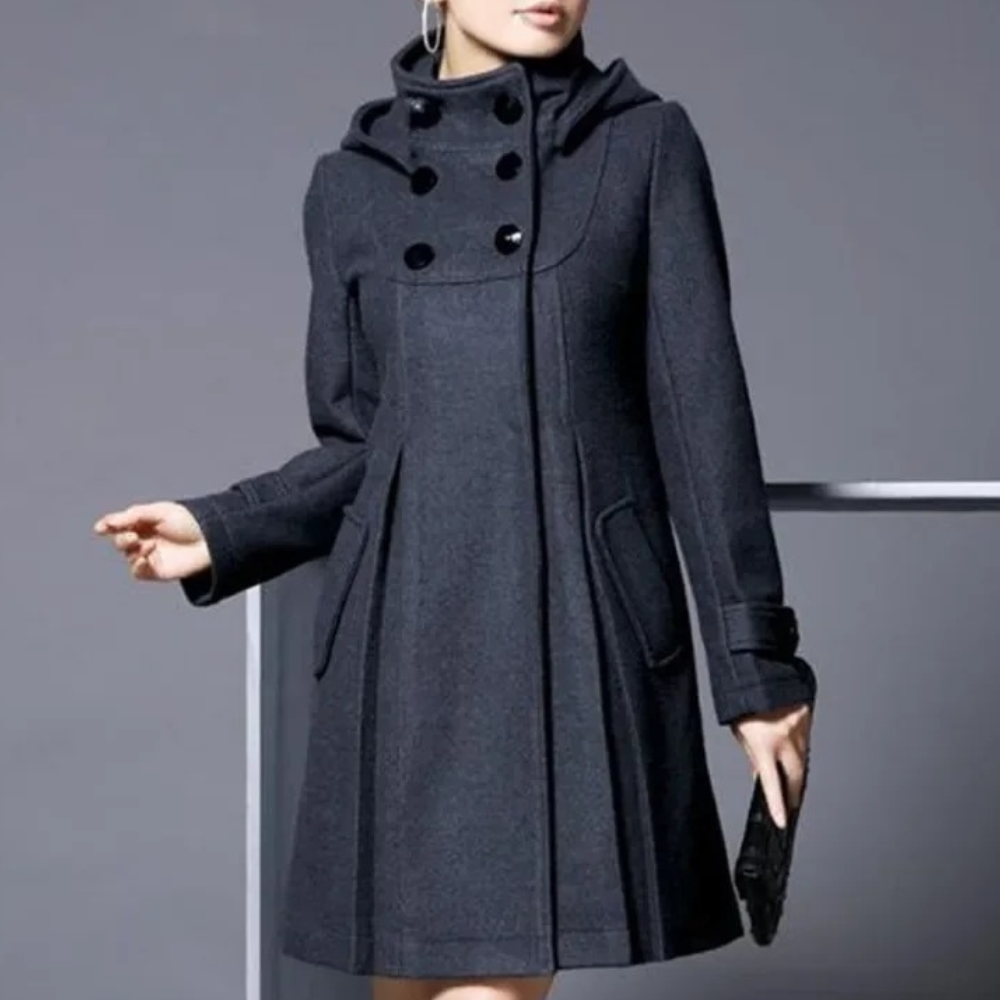 Elegant Women's Winter Jacket With Pockets
