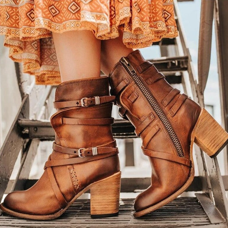 Elegant Women's Leather Winter Boots