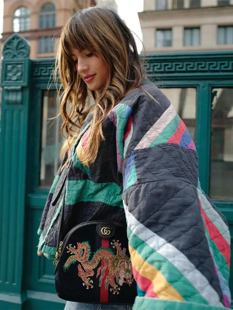 Elegante Damen Steppjacke Boho Chic - IdealeKleiden