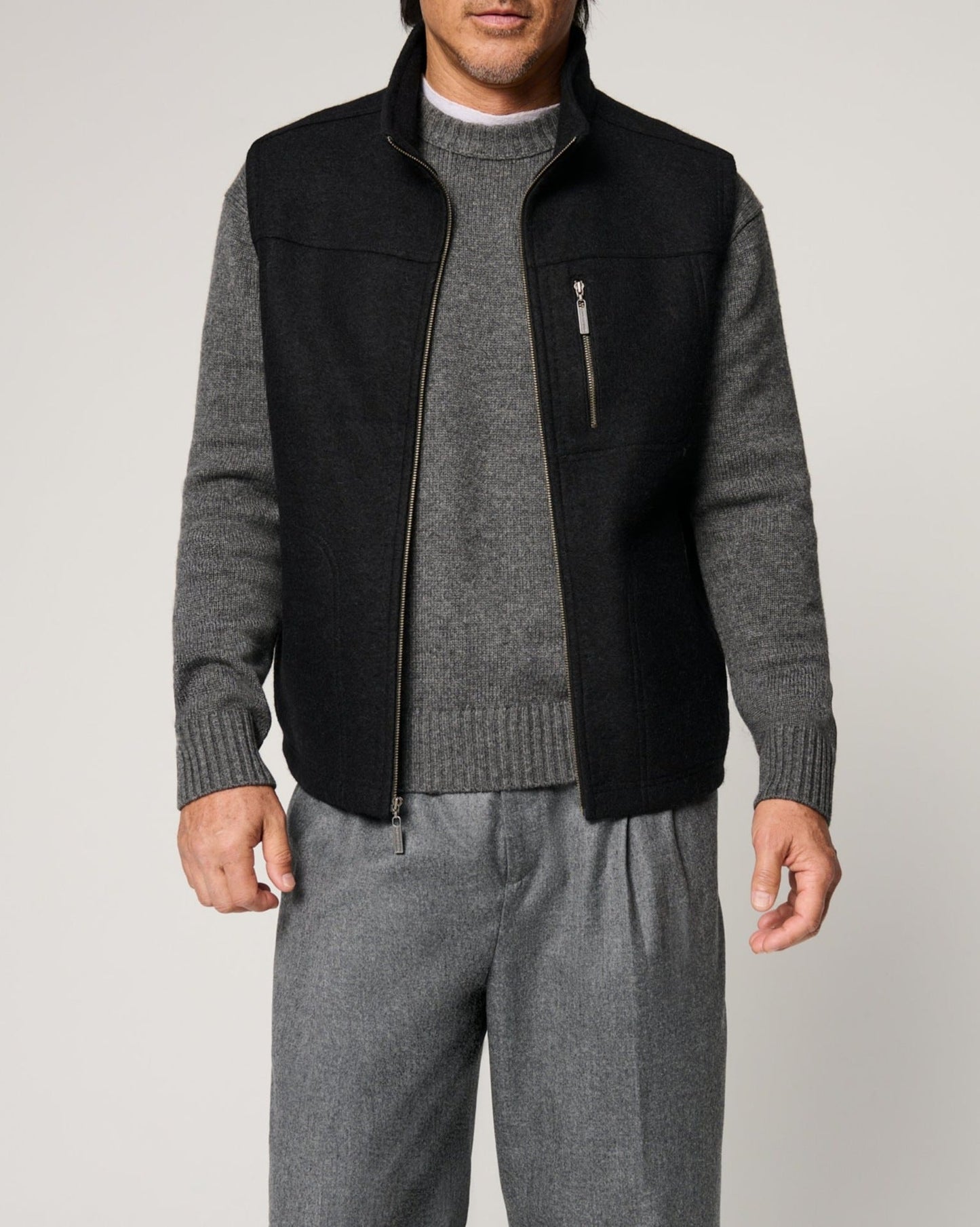 Men's Virgin Wool Vest Warm Elegant Button Closure
