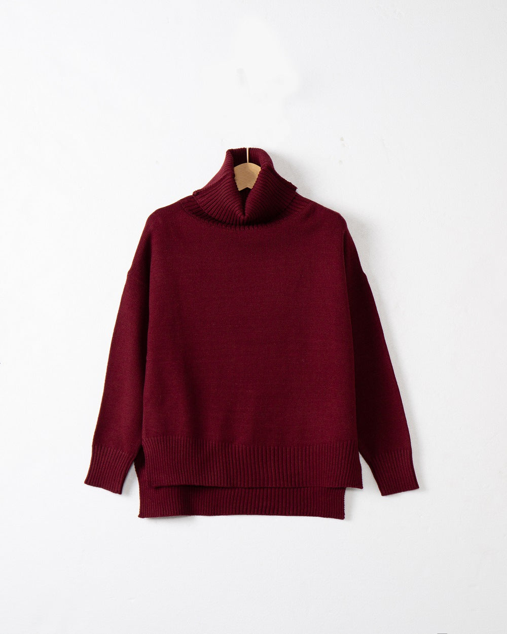 Women's Comfortable Modern Turtleneck Sweater