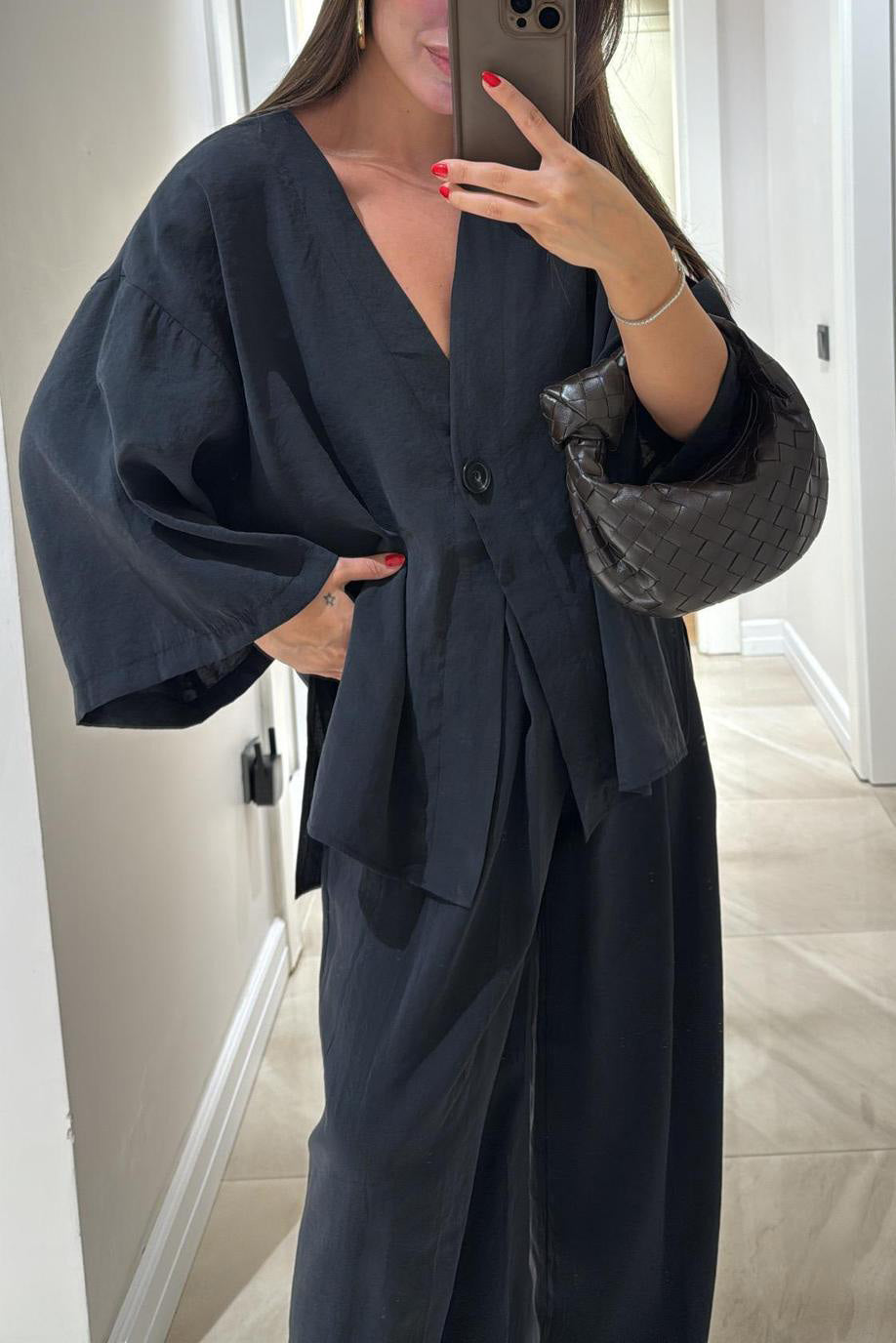Elegant Dress Set: Loose Blouse and High-Waisted Trousers