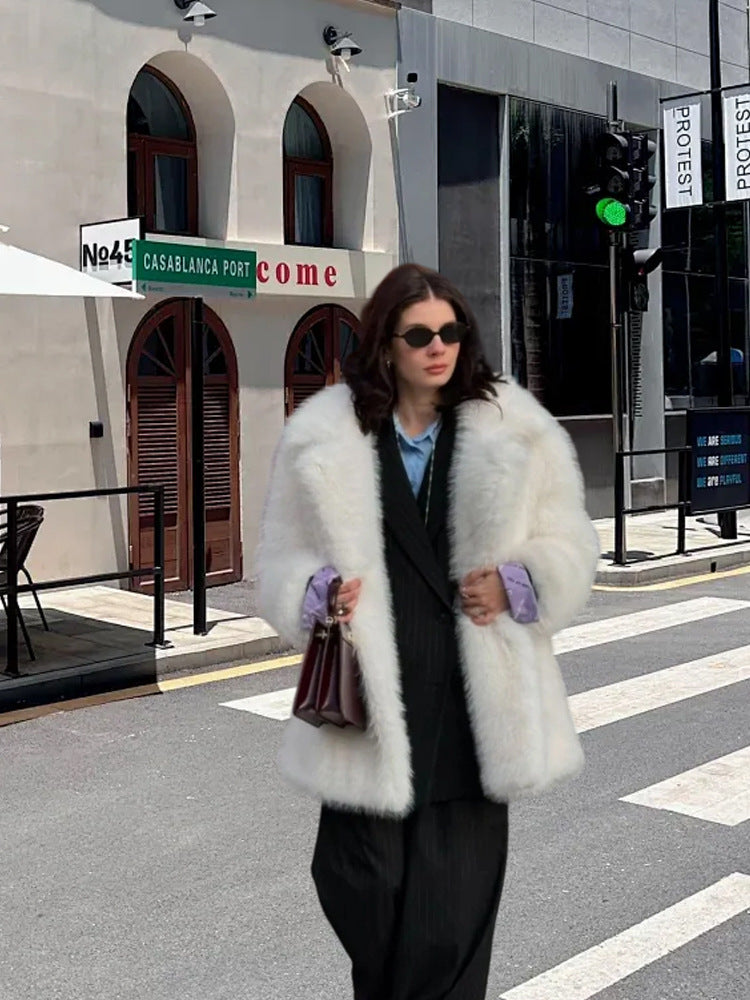 Women's Faux Fur Jacket Modern Voluminous Sleeves