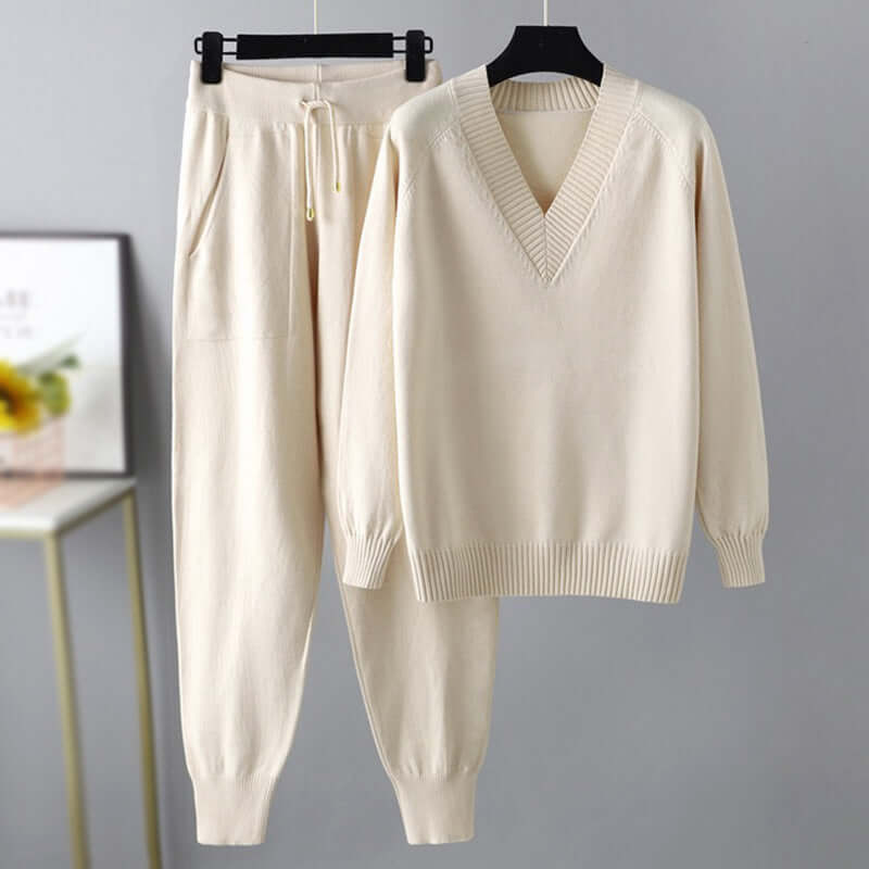 Comfortable Loungewear Set | Pullover and Jogger Comfort Set