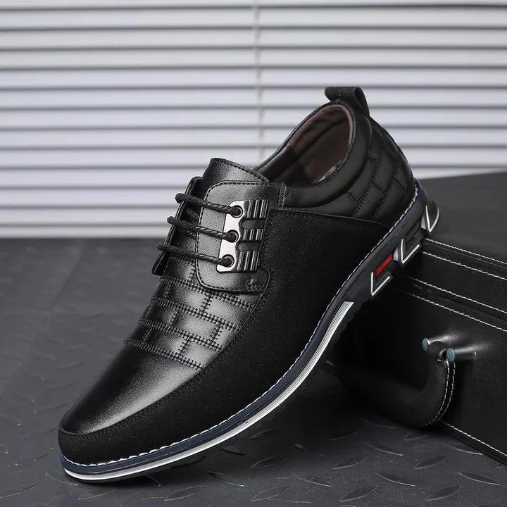 Elegant Men's Lace-Up Shoes Classic Design