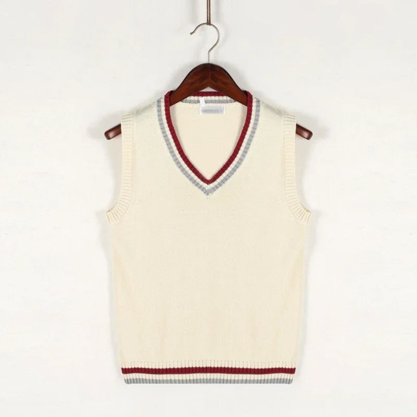 Men's Knitted Sleeveless V-Neck Pullover