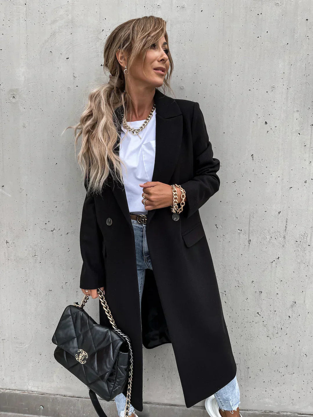 Elegant Women's Black Chic Winter Coat