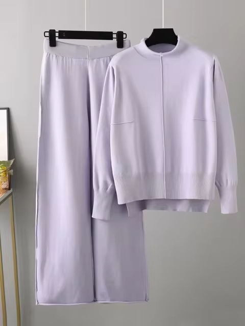 Stylish oversized sweaters for women