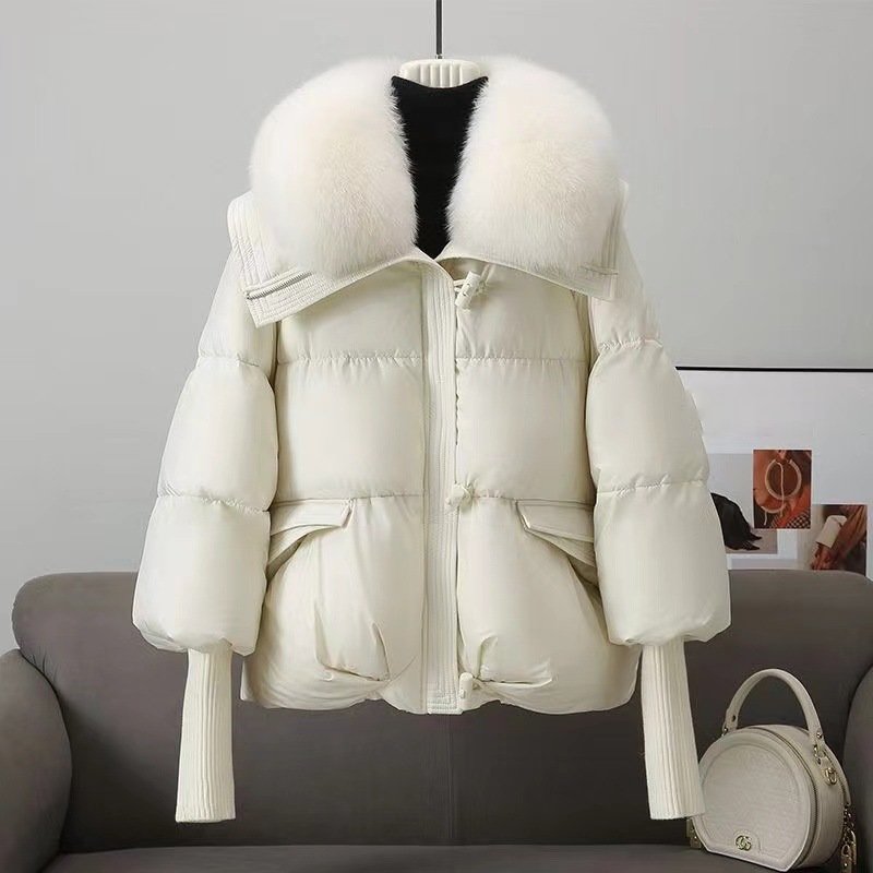 Fashionable Oversized Jacket with Quilted Faux Fur Collar