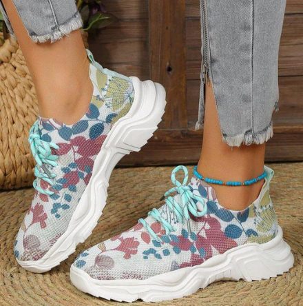 Emma - Comfortable, breathable running shoe