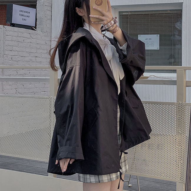 Modern Women's Jacket Stylish & Versatile
