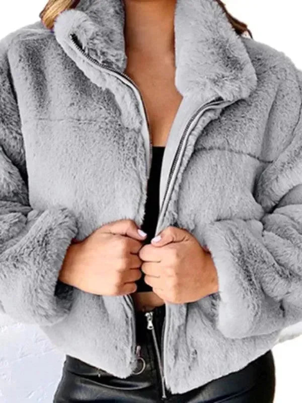 Comfortable Women's Fleece Jacket Crop Style