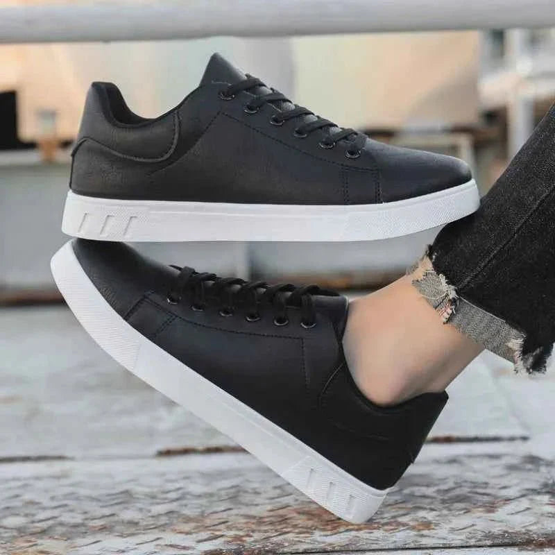 Stylish Men's Black Sneakers