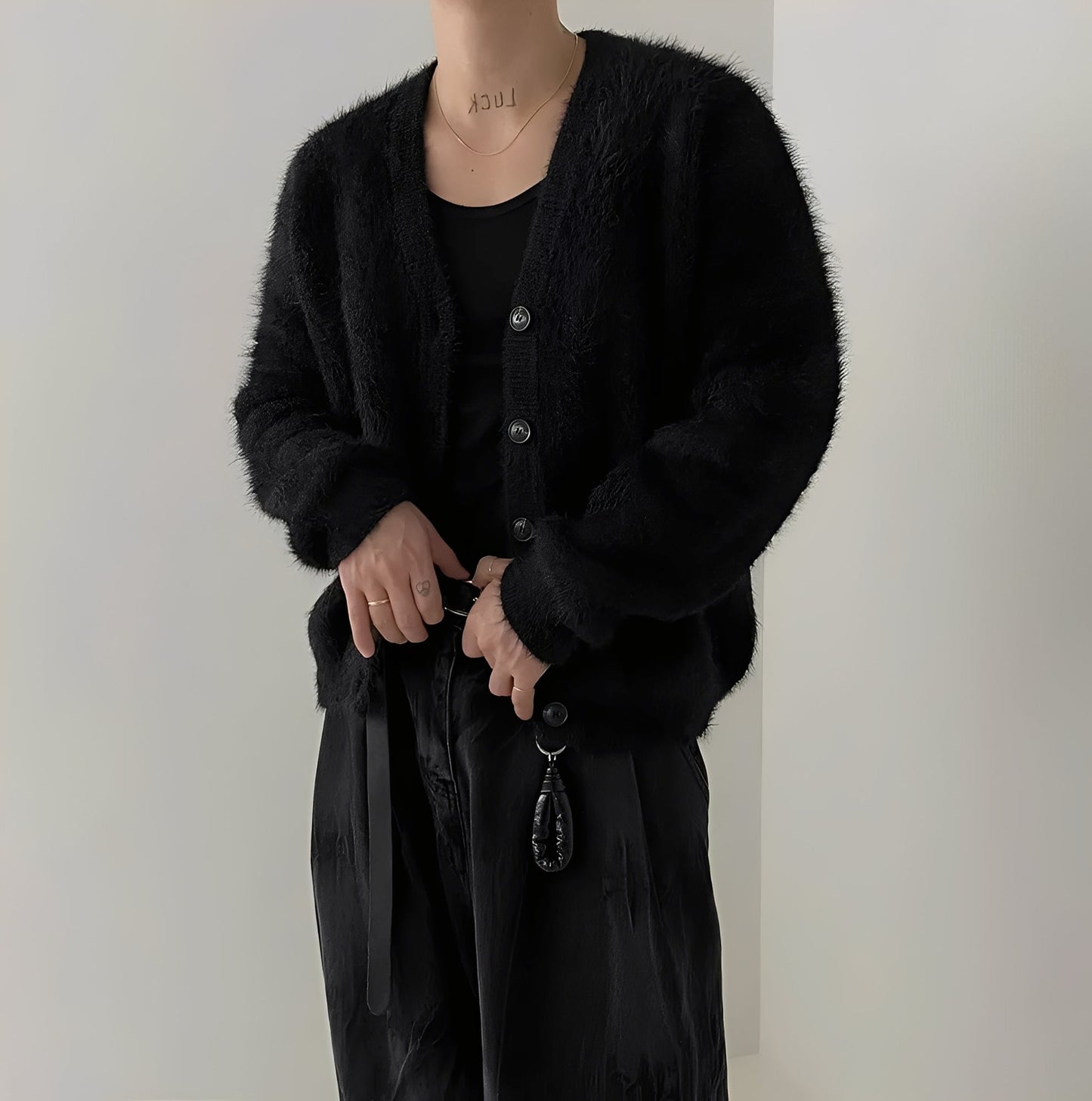 Comfortable men's wool knit sweater