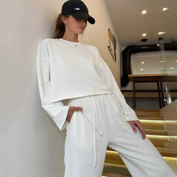 Comfortable Training Set Long-Sleeve Shirt Jogging Pants