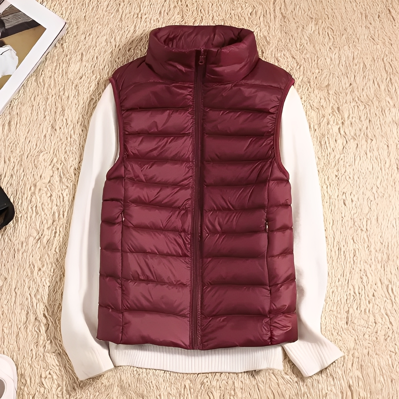 Lightweight women's down vest