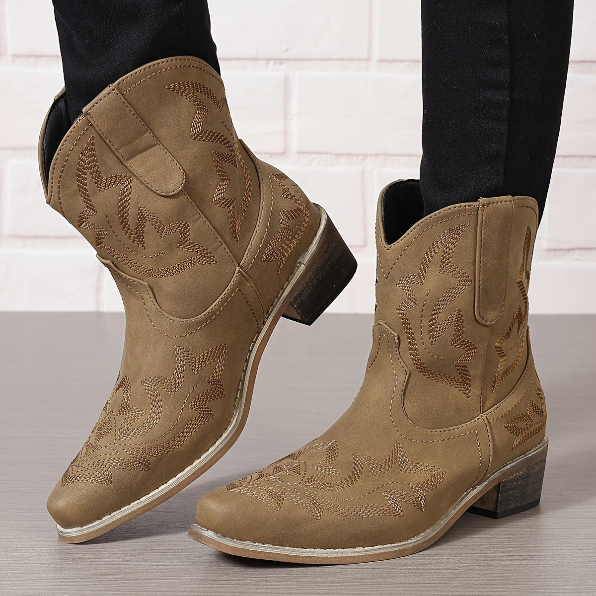 Women's Western Boots Embroidered Leather Pointed Ankle High Block Heel