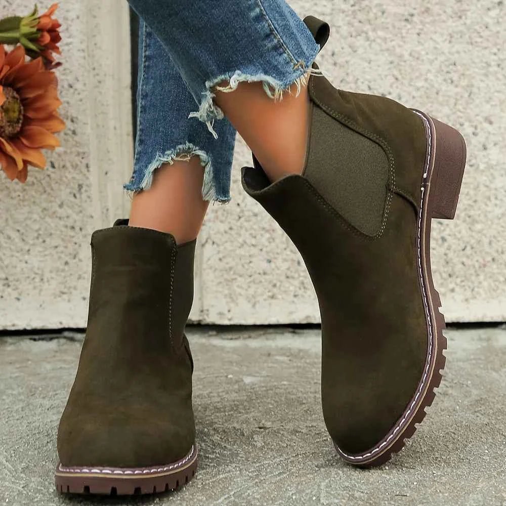 Elegant Chelsea Boots Leather Shaft
