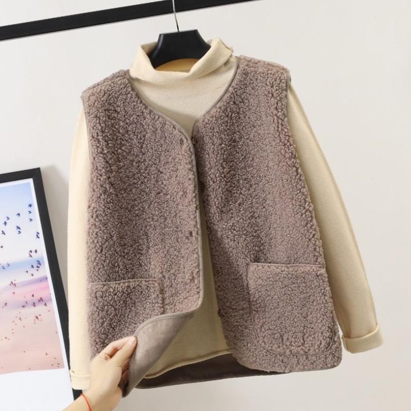 Fashionable Women's Vest Button Front