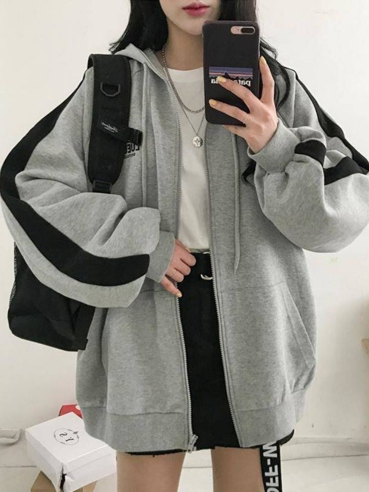 Retro Oversized Hoodie mit Reißverschluss wird zu:
Große Retro Hoodie Mit Reißverschluss - IdealeKleiden
