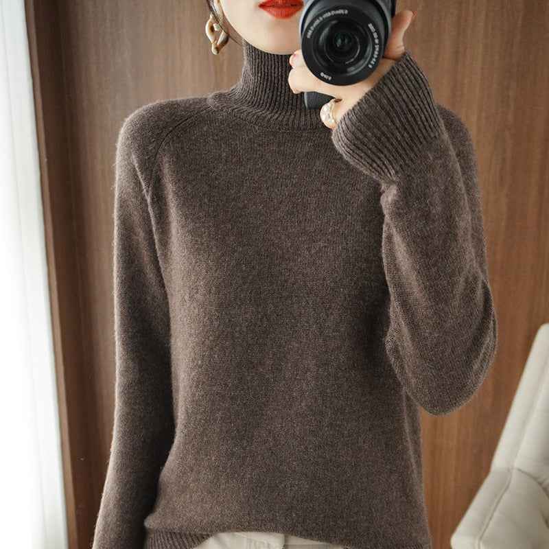 Comfortable, Loose-Fitting Turtleneck Sweater