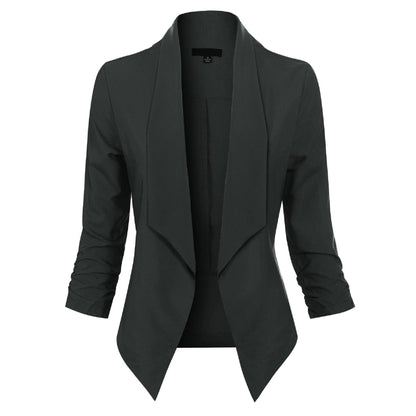 Elegant Women's Long-Sleeve Blazer Model
