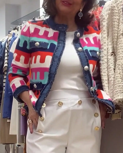 Fashionable dress with buttons and colors