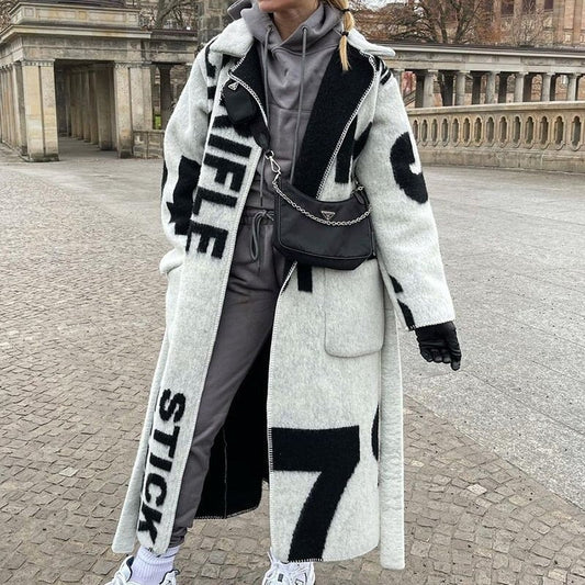 Stylischer Wintermantel Bequem & Warm - IdealeKleiden