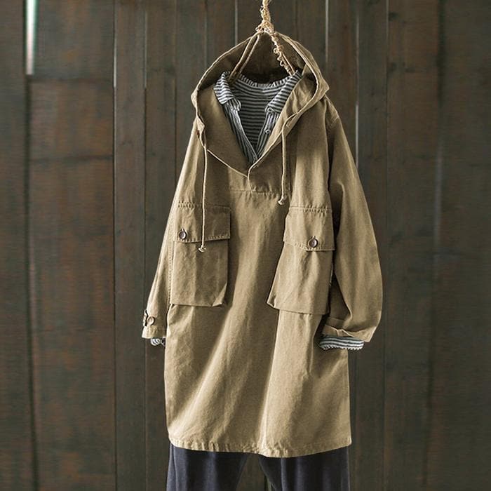Oversized winter coat with hood and XXL pockets