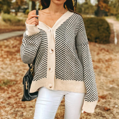Classic herringbone cardigan V-neck buttons