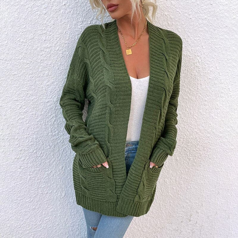 Cozy women's cardigan with pockets