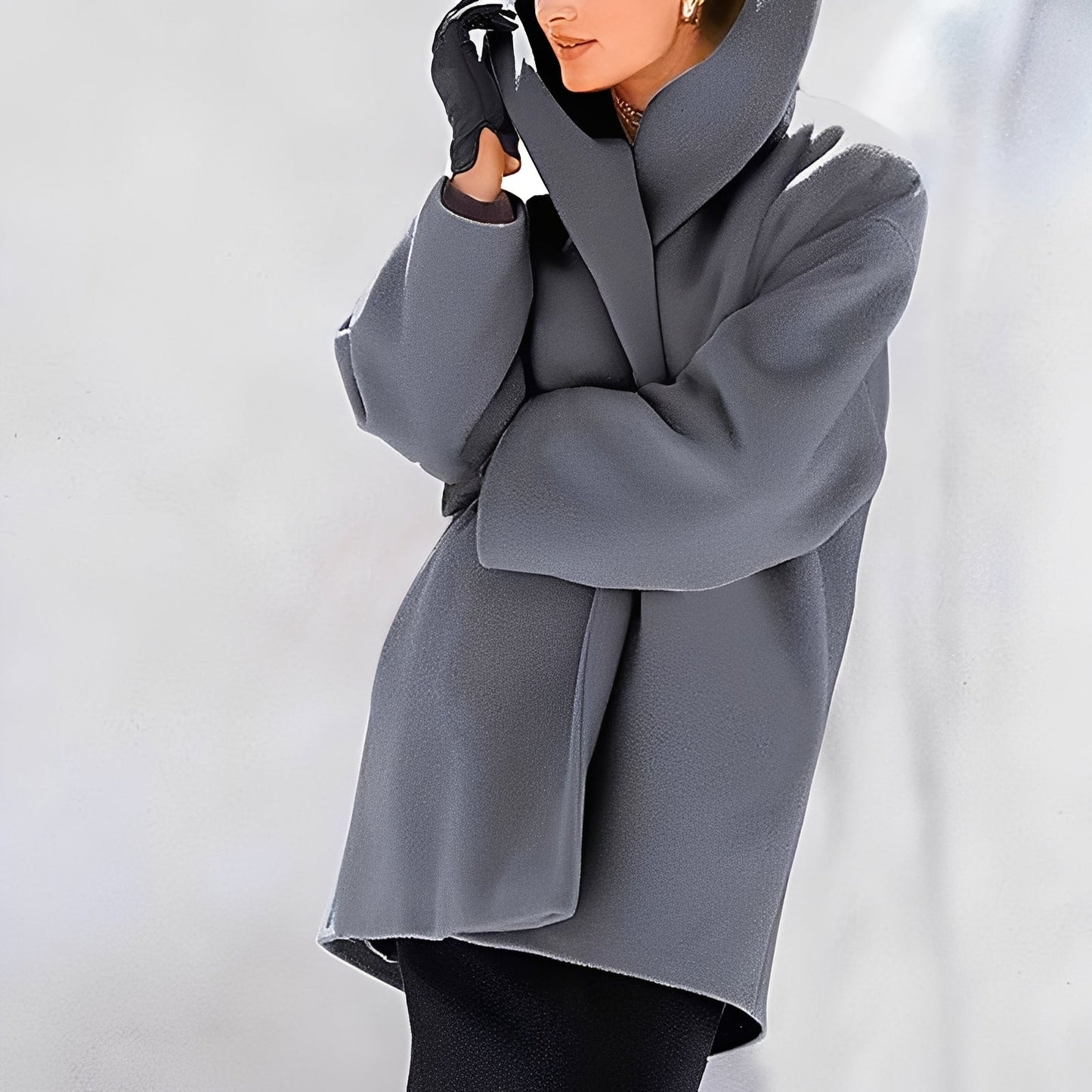 Elegant Women's Wide-Cut Wool Coat