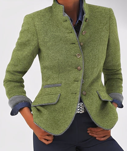 Practical Women's Jacket with Pockets for Everyday Wear