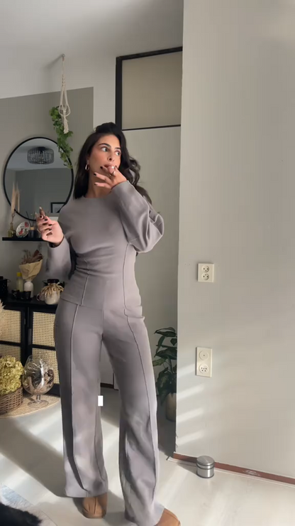 Comfortable Women's Sweater Set with Wide-Leg Pants