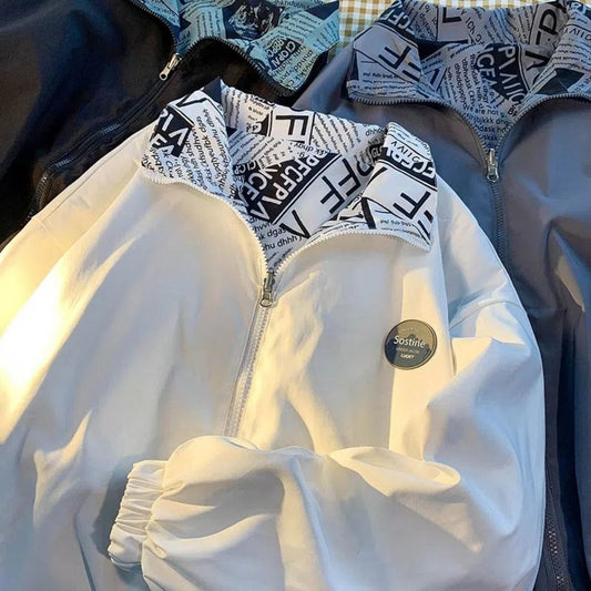 Stylische Damenjacke mit trendy Druck - IdealeKleiden