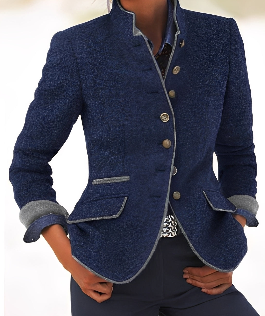 Practical Women's Jacket with Pockets for Everyday Wear