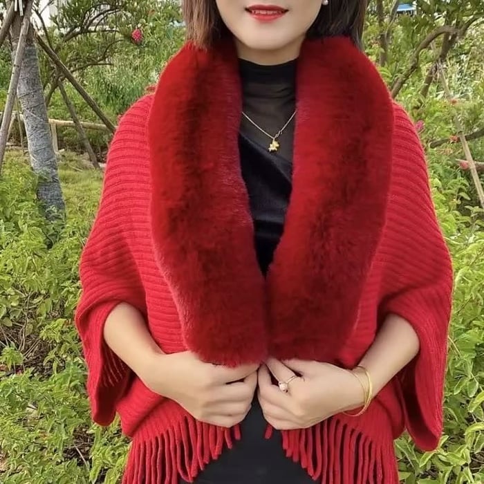 Stylish Women's Scarf Elegant Accessory