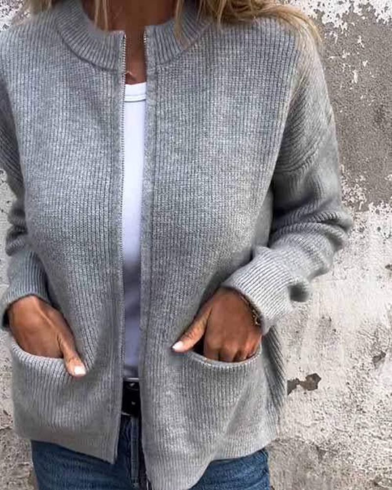 Elegant Women's Jacket With Classic Zipper