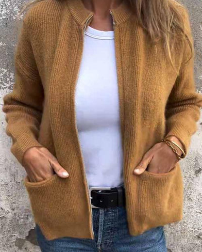 Elegant Women's Jacket With Classic Zipper