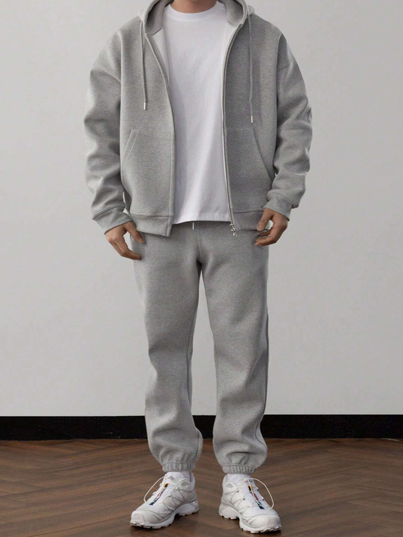 Elegant Men's Sportswear Set