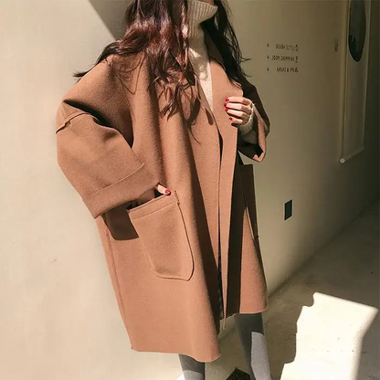 Oversized Wool Coat with Pockets and Comfortable Fit