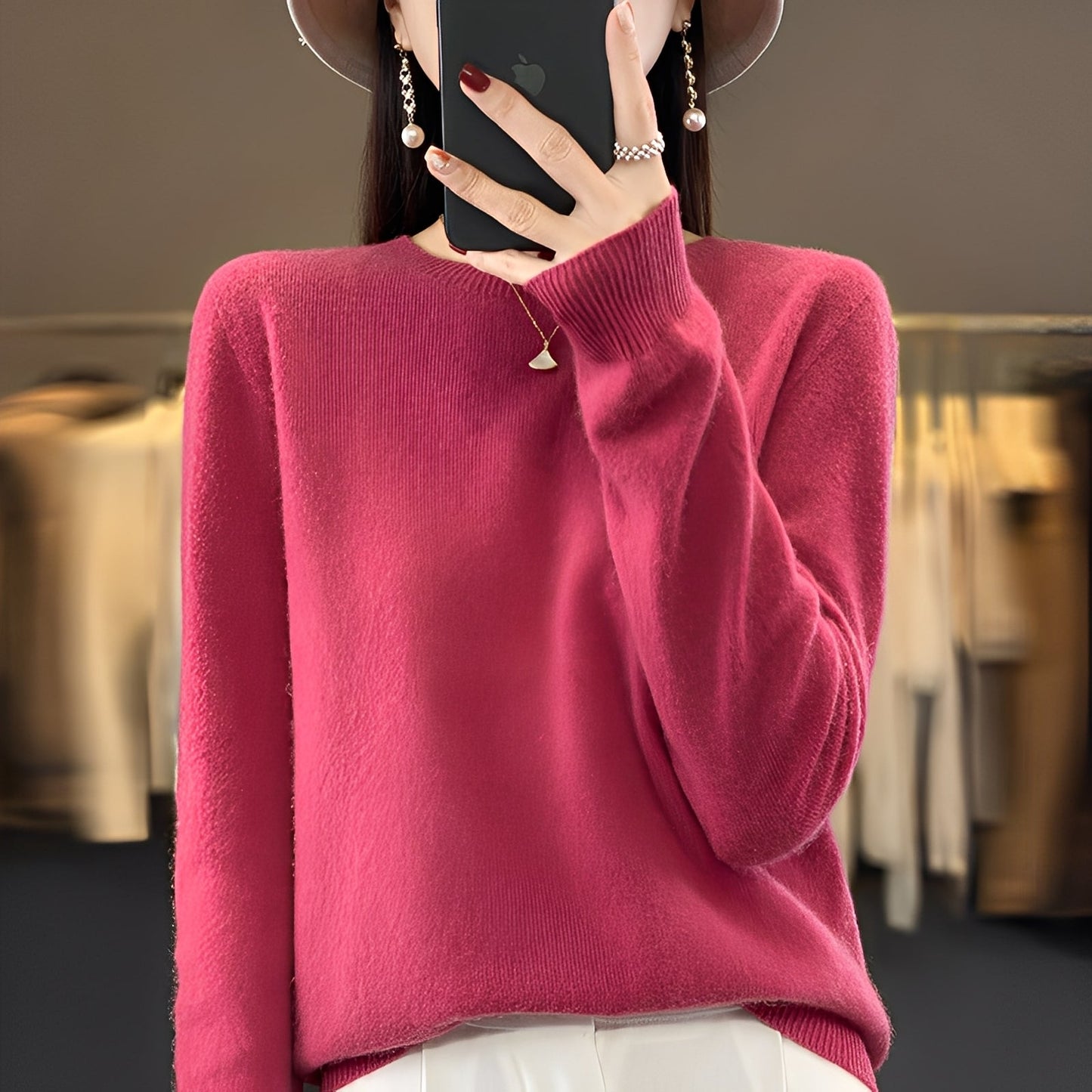 Stylish Women's Cashmere Sweater Elegance
