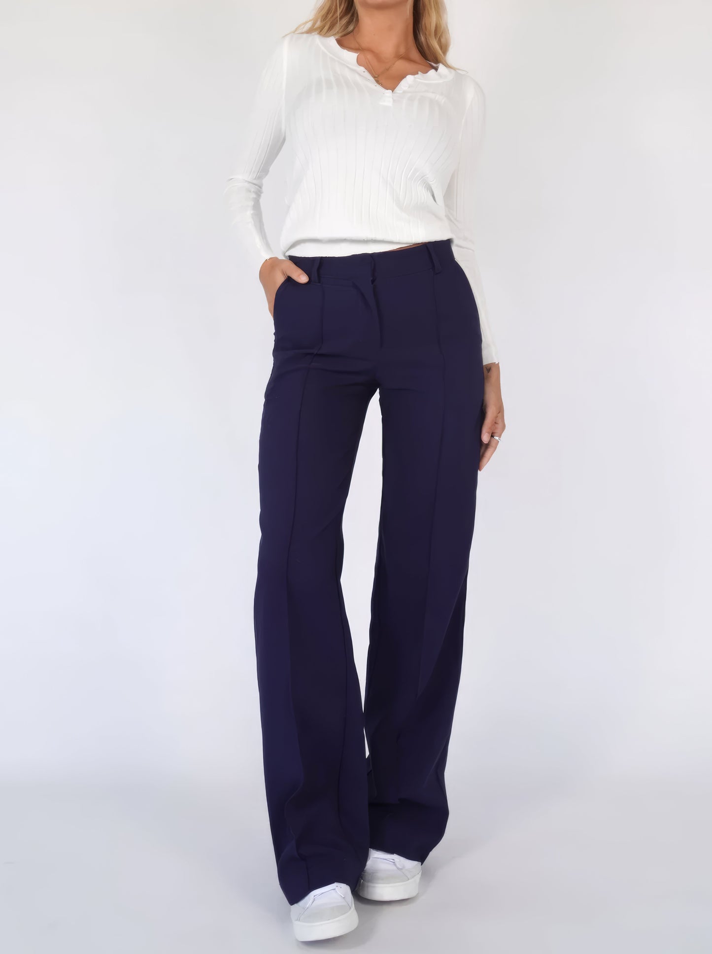 Elegant Women's Trousers Straight Fit
